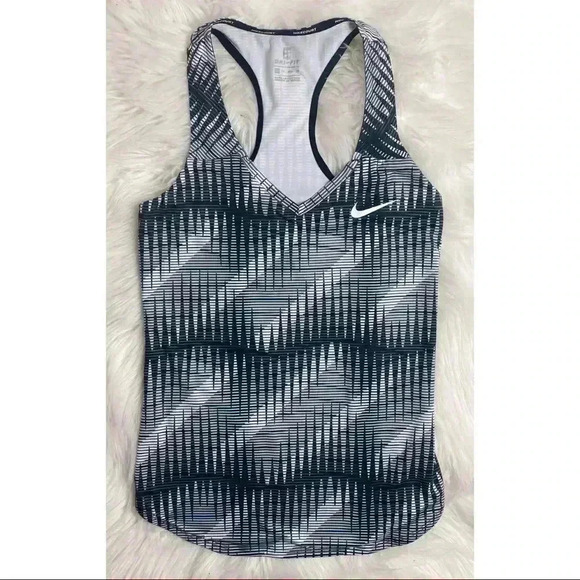Like New Nike Tank - Picture 1 of 3
